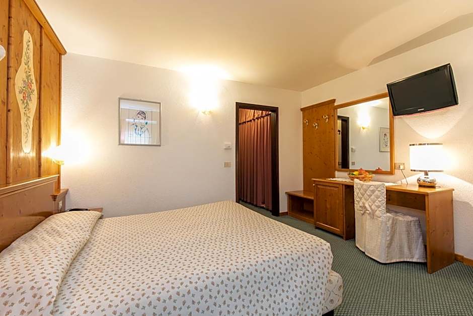 G. Hotel Des Alpes (Classic since 1912)