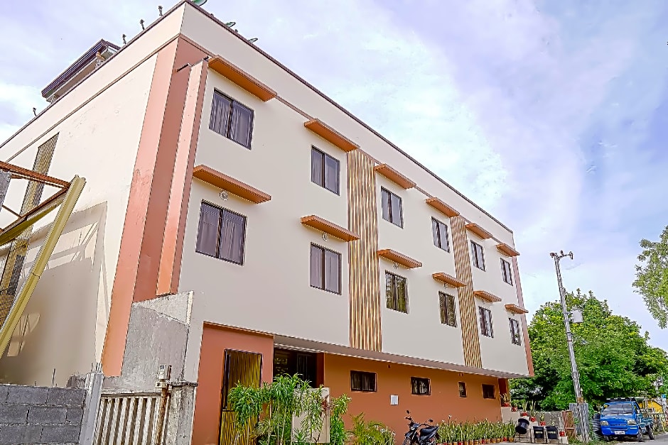 RedDoorz @ La Briana Guest House Bantayan Cebu