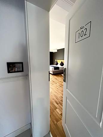 Deluxe Double or Twin Room with Balcony