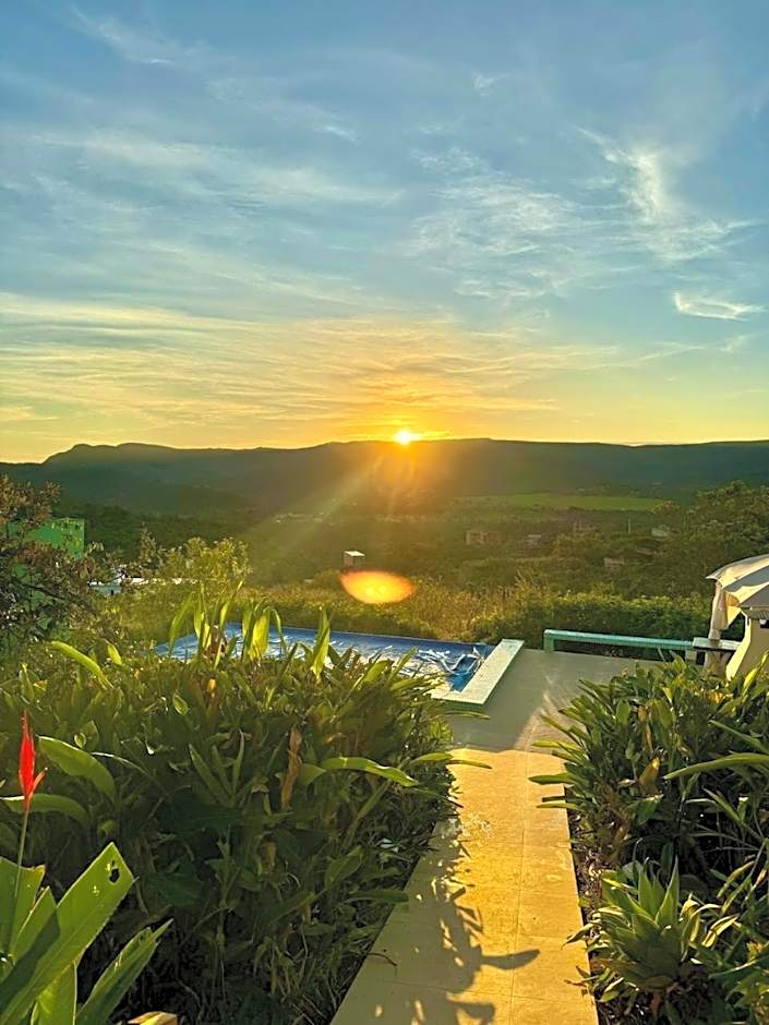 Casa de Maitreya - piscina, ar condicionado