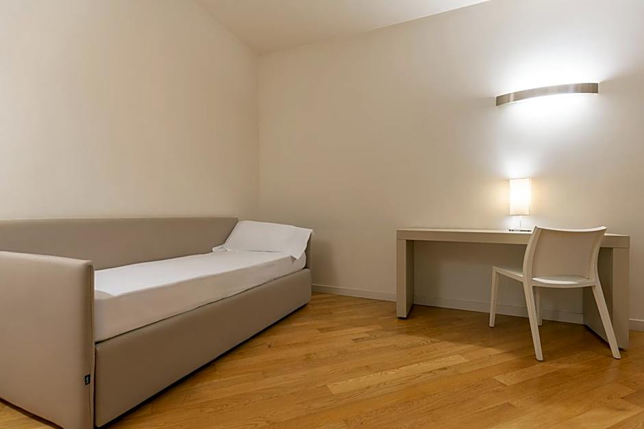 Home 15 Residence Hotel