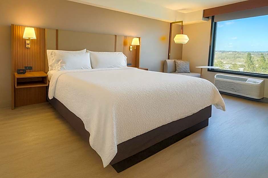 Holiday Inn & Suites Mississauga West / Meadowvale By IHG