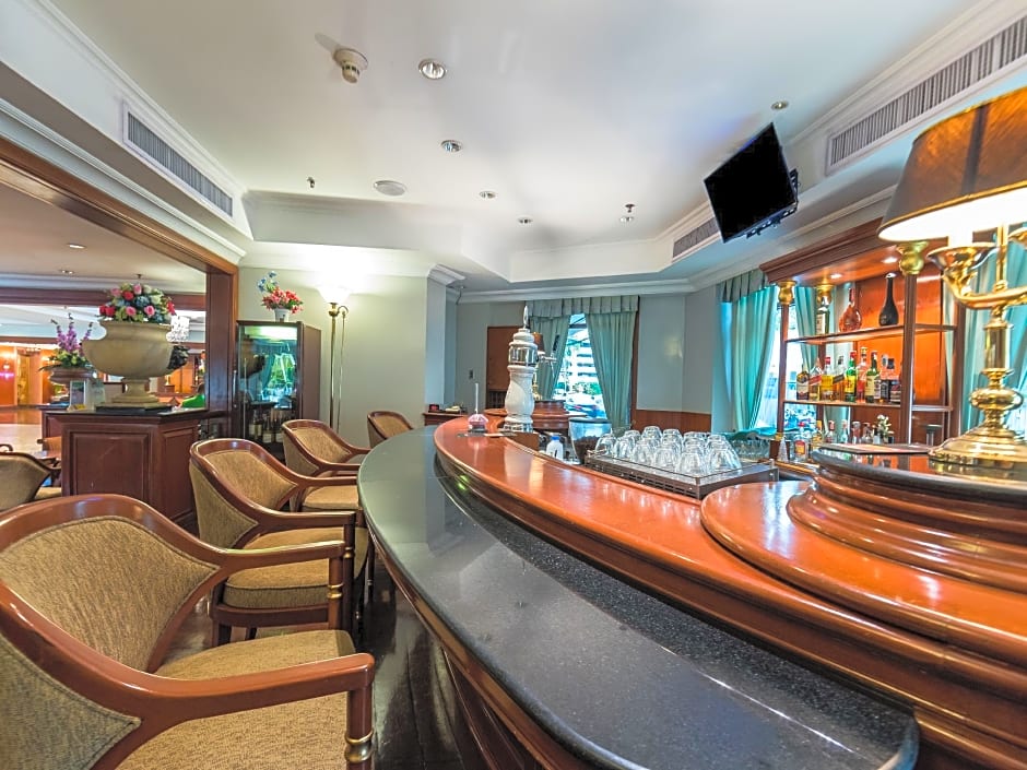 Evergreen Laurel Hotel