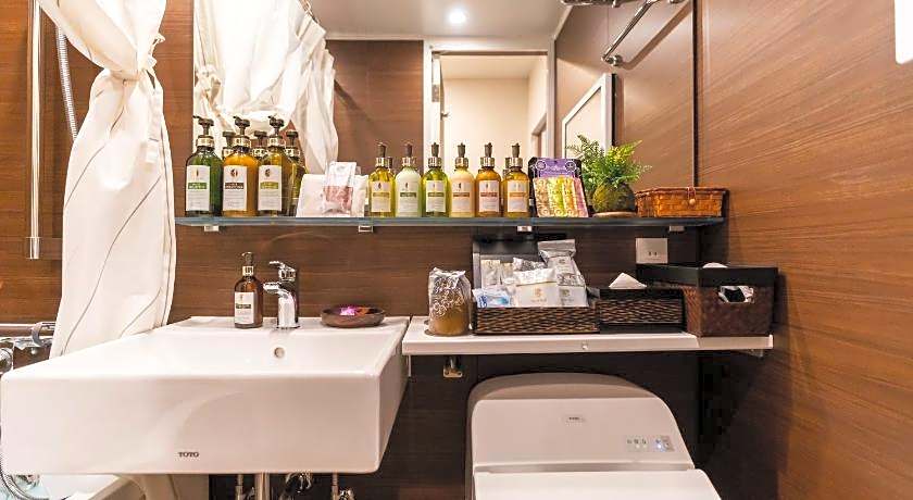 HOTEL PetitBALI GARDEN Shin-Okubo - Adult Only
