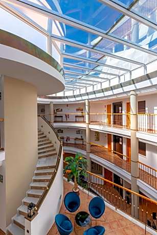 HOTEL HACIENDA SANTA BARBARA