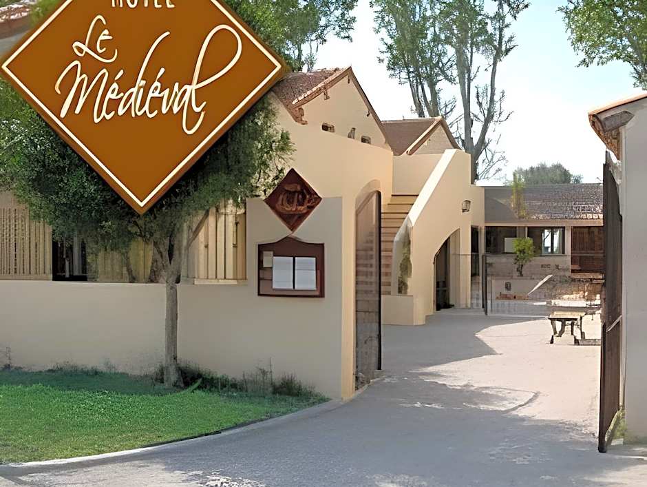 Hotel Le Medieval