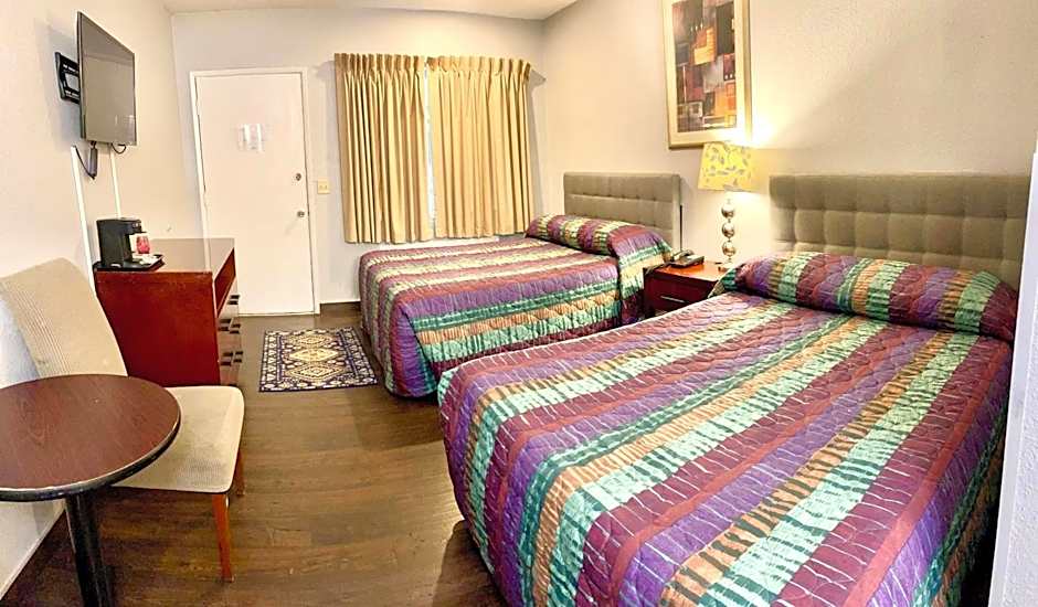 Emerald Best Motel