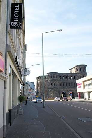 Hotel Porta Nigra