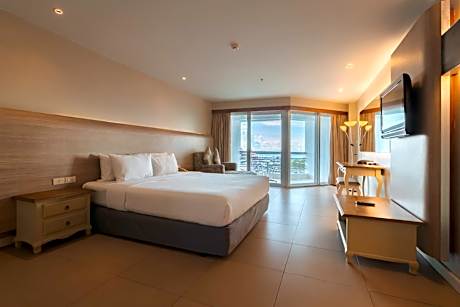 Deluxe Double Room with Sea View