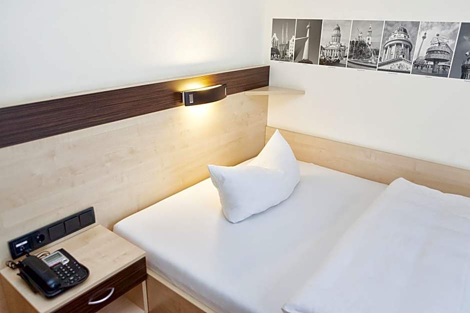 Hotel Mit-Mensch