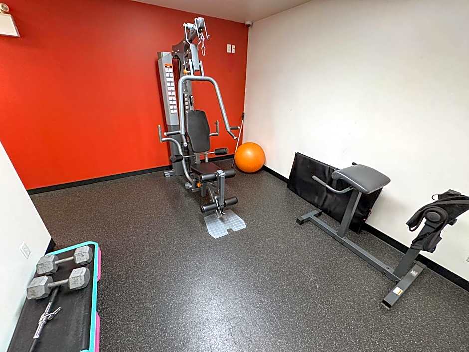 Ramada by Wyndham Sherwood Park