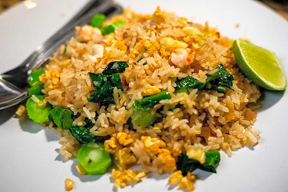 Hostel and Music Bar Bros