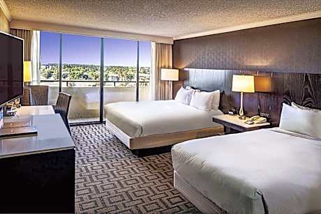 Queen Room with Two Queen Beds - High Floor