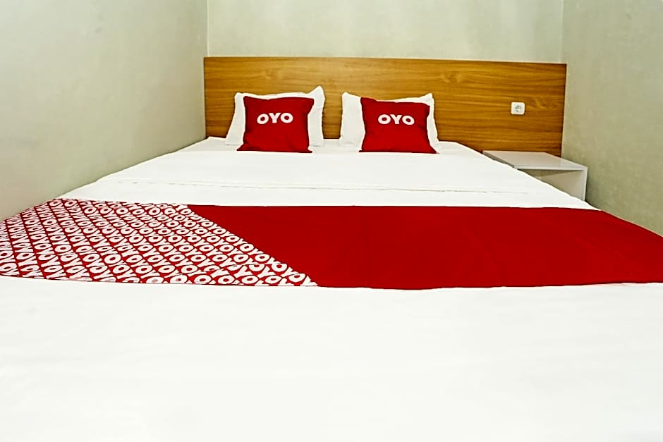 OYO 91944 Atiq Homestay Syariah