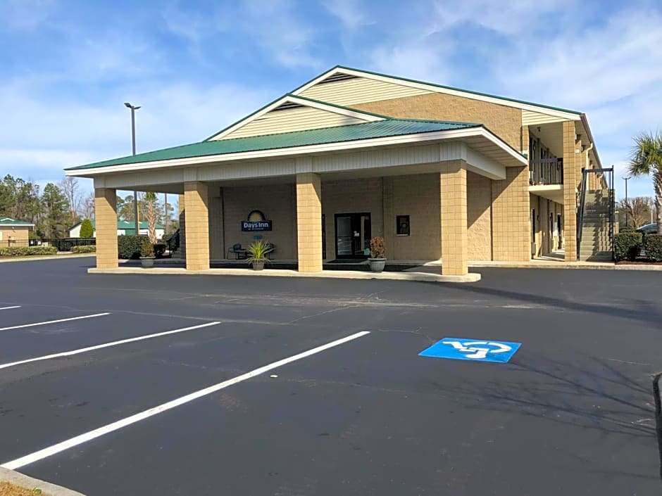 Days Inn by Wyndham Cape Carteret