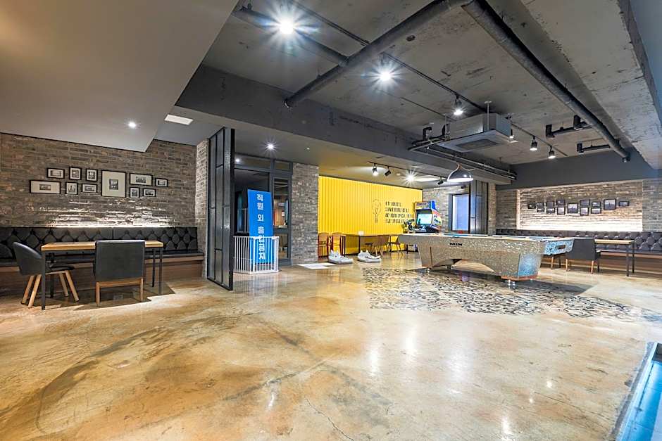 Anyang Premier Hotel XYM