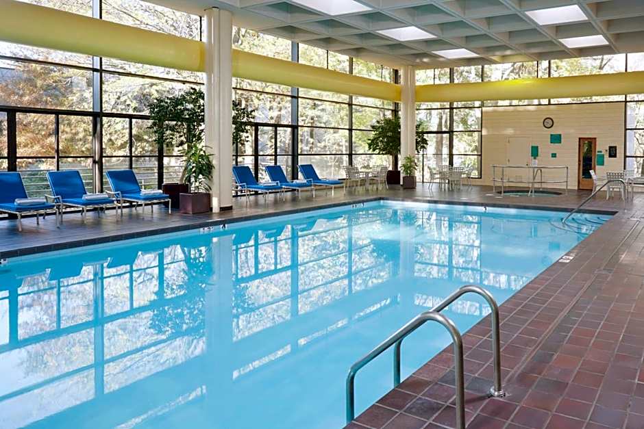 DoubleTree By Hilton Kansas City Overland Park