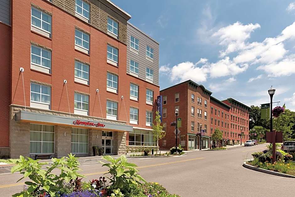 Hampton Inn By Hilton St Albans VT