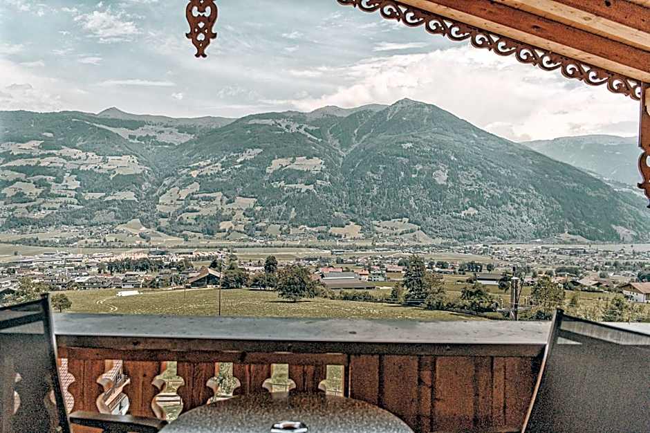 ASTER Boutique Hotel & Chalets