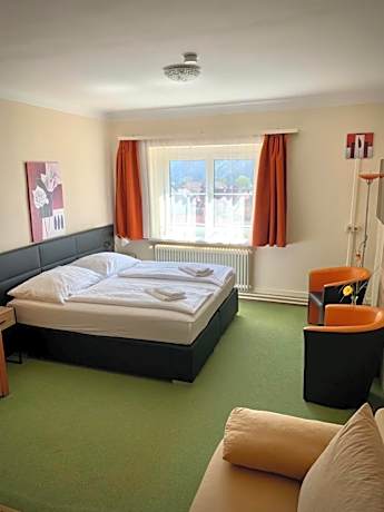 Classic Double Room with City View