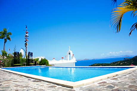 La Cecile Hotel and Cafe