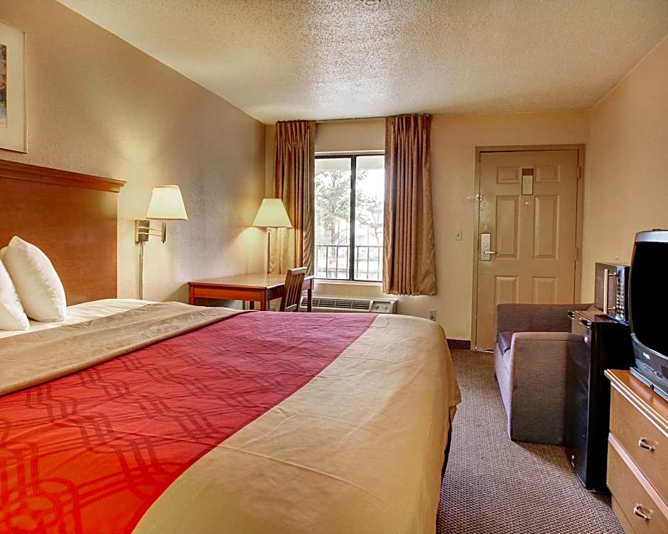 Econo Lodge North Suburbs