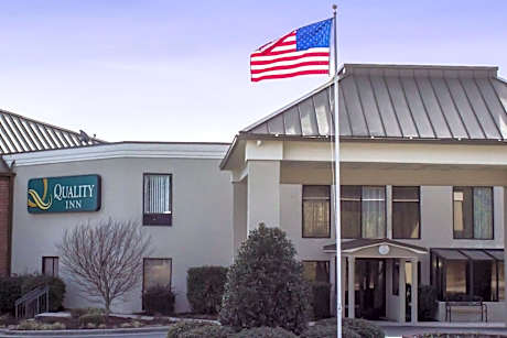 Quality Inn & Suites