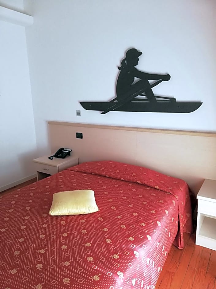 Hotel Fioroni