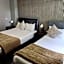 Kings Park Hotel