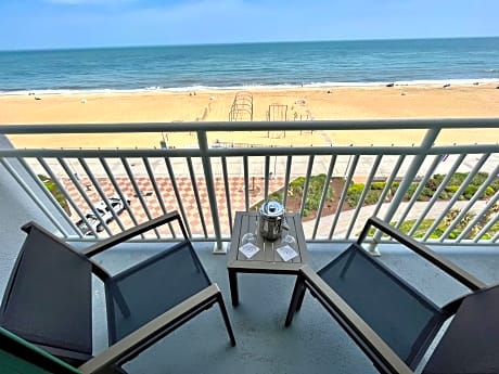 Room, 1 King Bed, Oceanfront