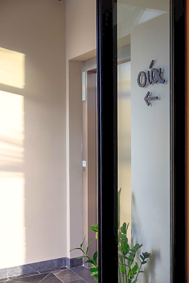 XVI Suites - Adults Only