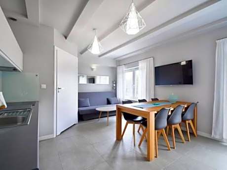 Deluxe Family Suite