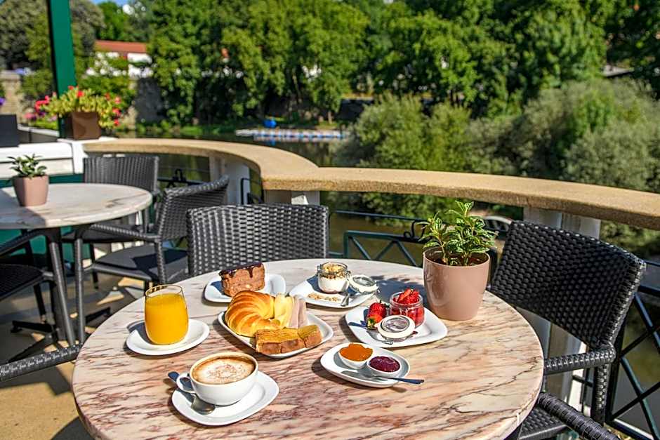 Covelo - The Original Rooms and Suites