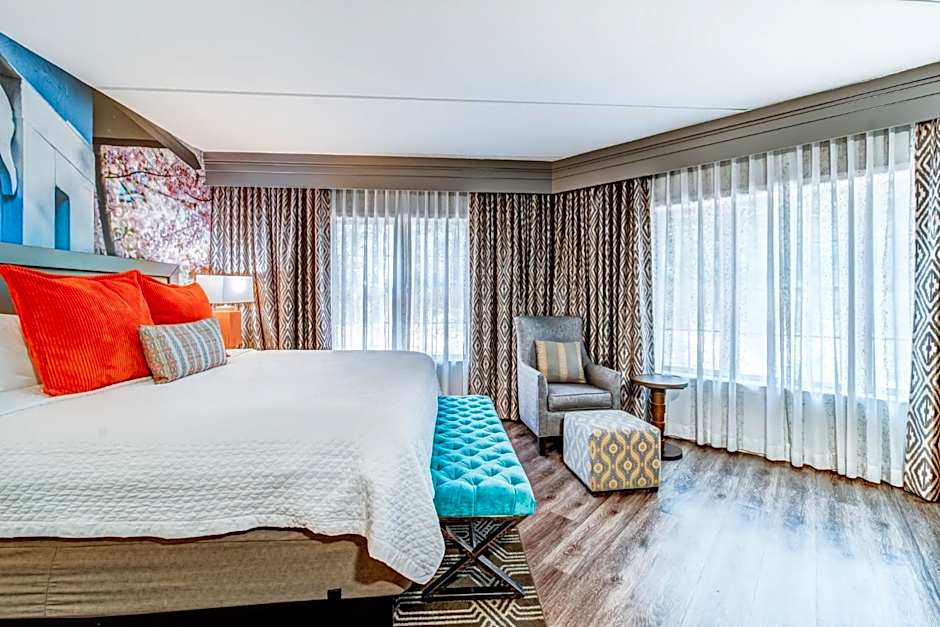 Hotel Indigo Atlanta-Vinings Ballpark Area by IHG