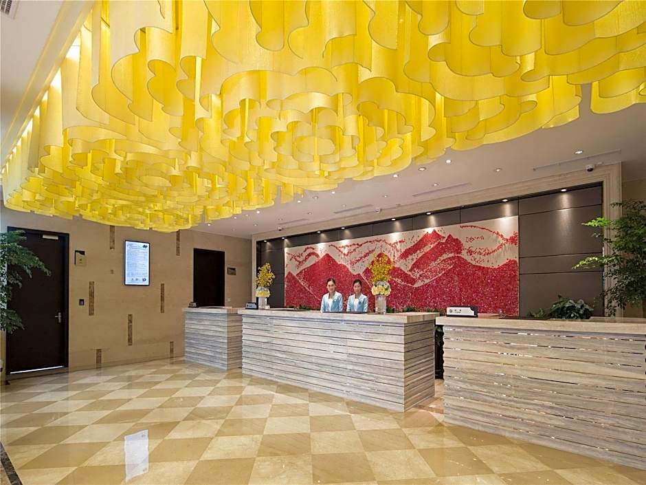 Yiwu Zhonglian Kaixin Hotel