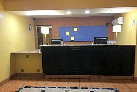 Ramada by Wyndham Santa Fe