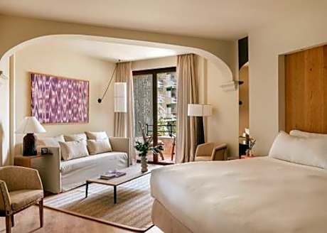Premier Family Room