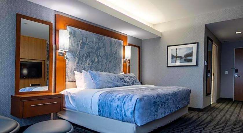 The Hotel At Kirkwood Center