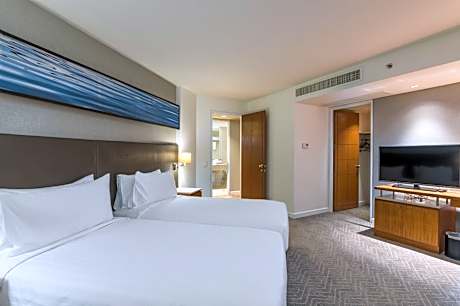 Deluxe Two Bedroom Twin