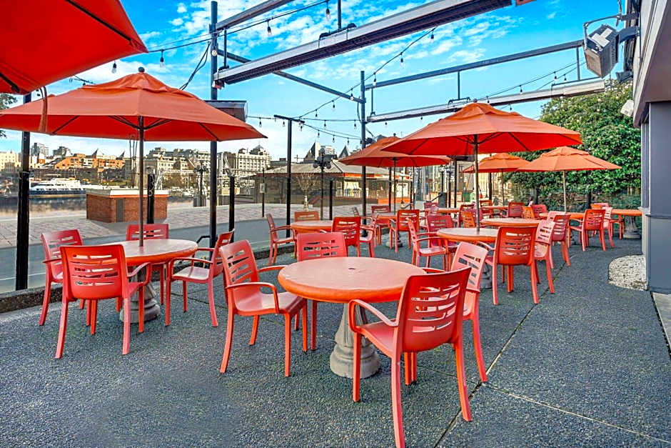 Days Inn by Wyndham Victoria On The Harbour