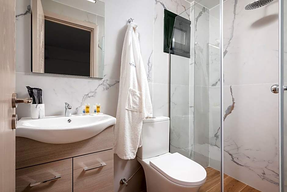 Blue Horizon Apartments