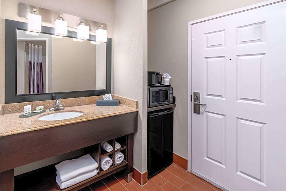 La Quinta Inn & Suites by Wyndham Roswell