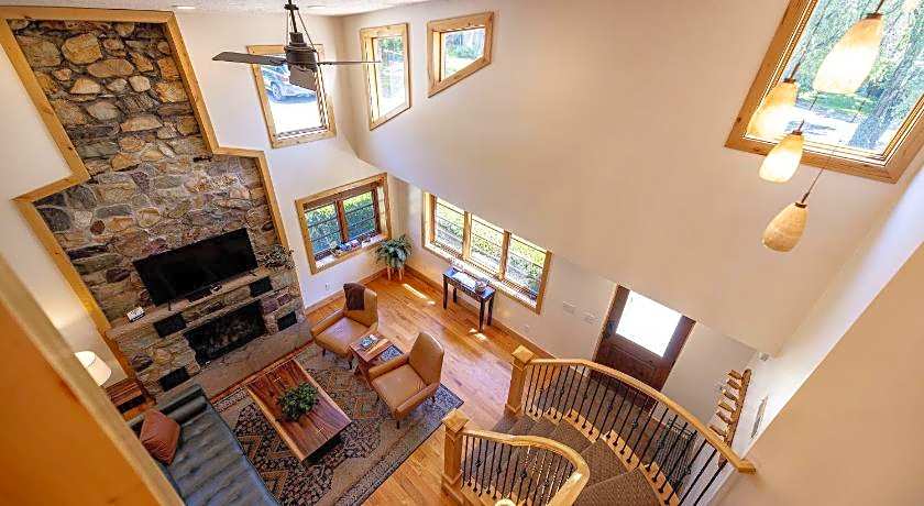 Engen Hus Bed and Breakfast