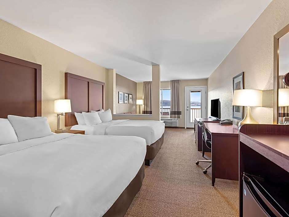 Comfort Inn & Suites Munising-Lakefront