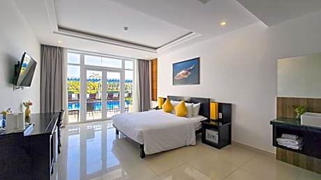 Deluxe Double Room with Balcony