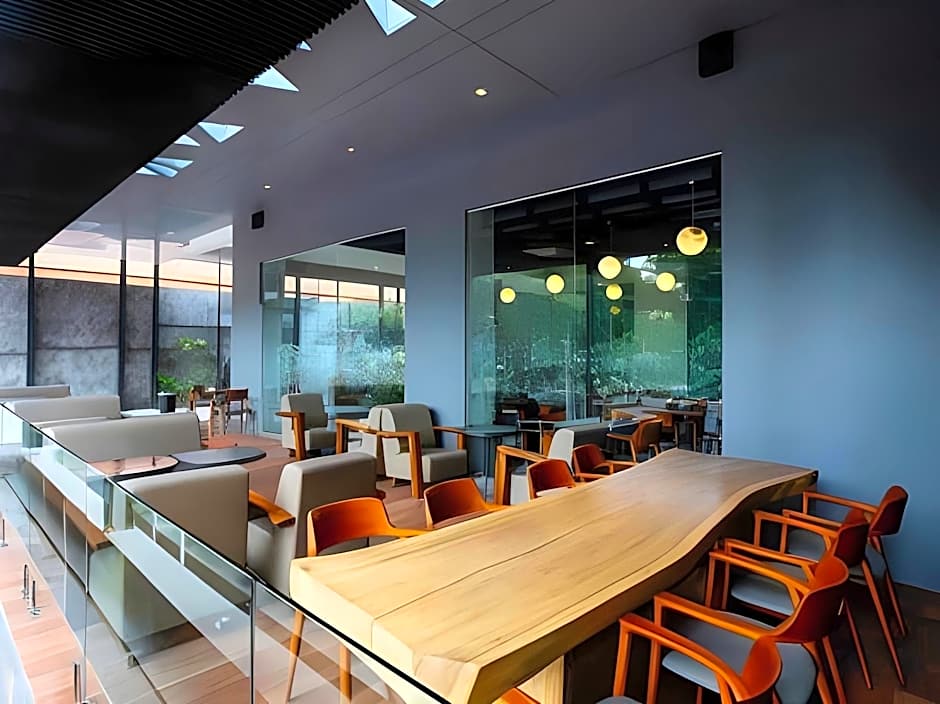 The Life Styles Hotel Surabaya