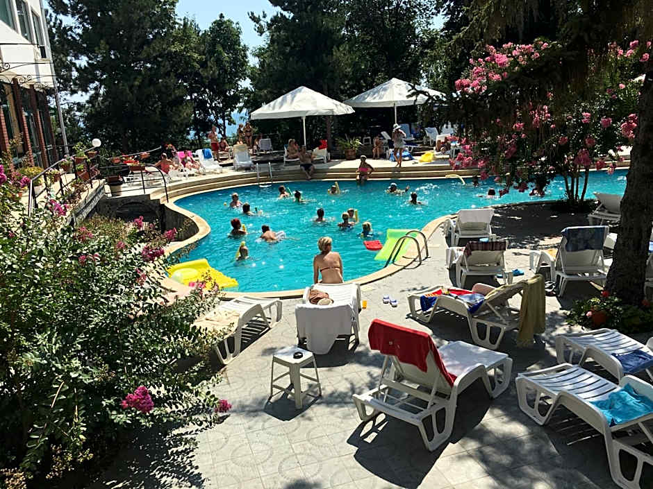 Park Hotel Briz - All Inclusive & Free Parking