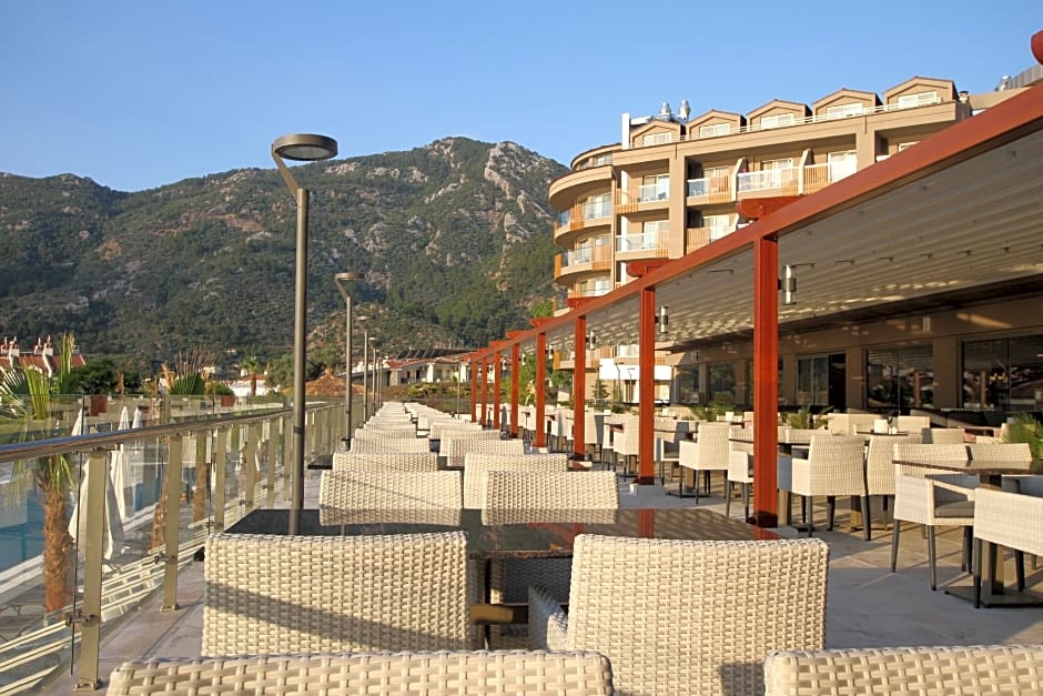 Turunc Premium Hotel