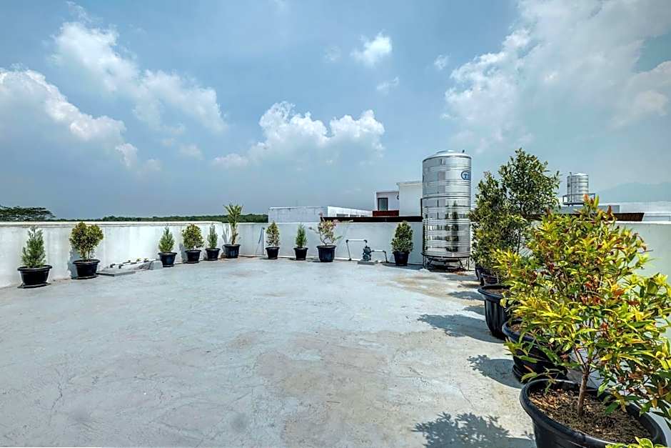 OYO Life 93289 Jelita Residence 2