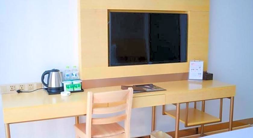 GreenTree Inn Qufu High Speed Railway Station